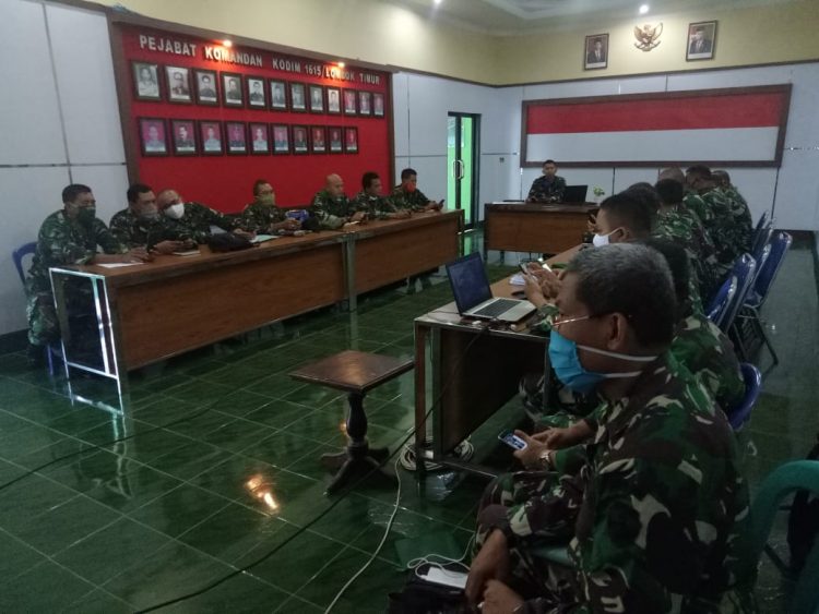 Babinsa Kodim Lotim Tetap Eksis Ditengah Covid-19