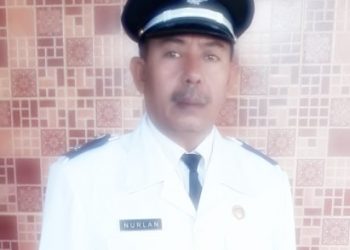 Kades Gunung Malang Bagi BLT Dana Desa Kepada Warganya