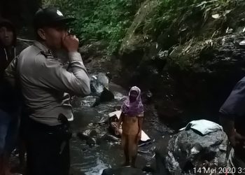Geger, Warga Lendang Nangka Utara Temukan Mayat Membusuk Di Kokok Ketemuk