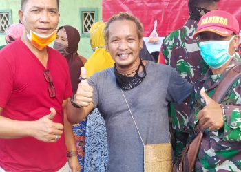 REMAJA KARANG SISWA MASBAGIK  BAGI SEMBAKO DAN MASKER