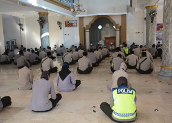 Polres Lotim Gelar Zikir,Doa dan Bhakti Sosial Peringati HUT Bhayangkara ke-74.