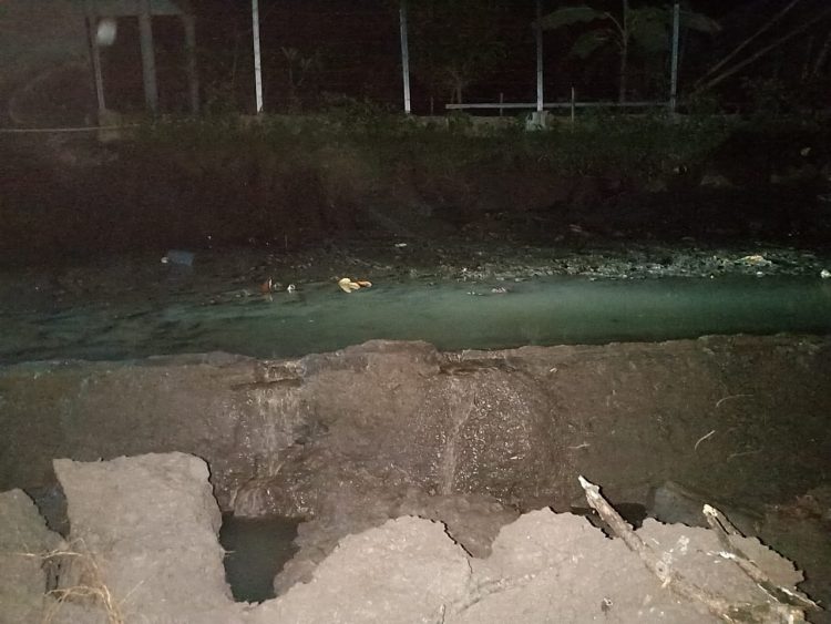 Pelajar SD Di Lotim Tewas Tertimbun Dinding Kolam