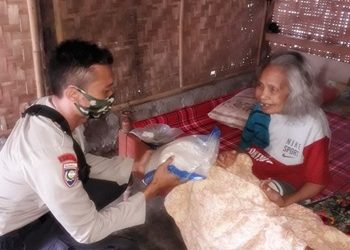 Polsek Di Lotim Gencarkan Penyaluran Beras Mabes
