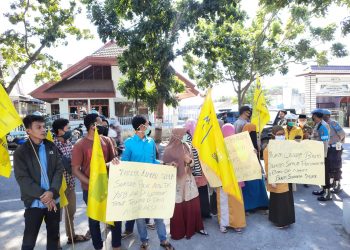 Mahasiswa Demo Dikbud Lotim, Dinilai Tak Becus Ngurus Pendidikan