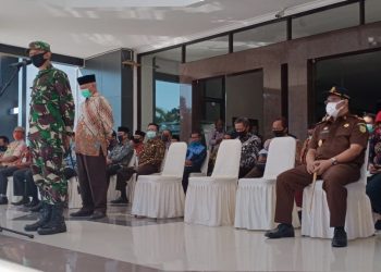 Dandim 1615 Lotim Berikan Pesan Soal Tiga Pilar di Lotim Gelar Apel Besar Kesiapsiagaan Covid