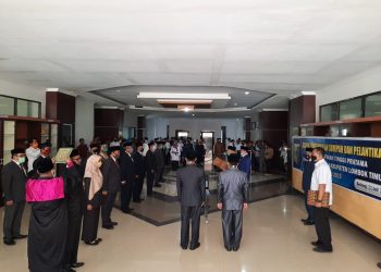 Bupati Lotim Lantik 12 Pejabat dan Tiga Stafsus Bupati