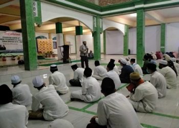 Kapolres Lotim Minta Santri Ponpes Uli Albab Gegek Agar Cermat Bermedsos