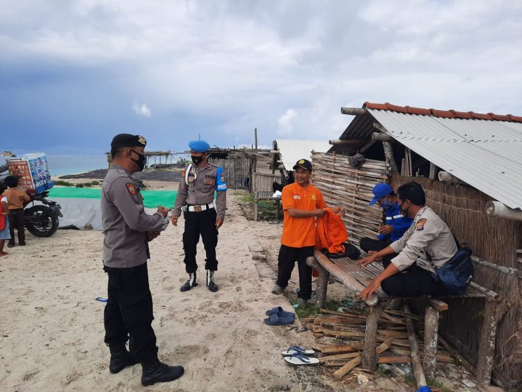 Warga Batu Putik Keruak Hilang Di Perairan Desa Serewe
