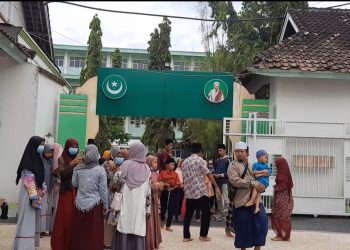 Makam Maulana Syeikh Dipadati Peziarah