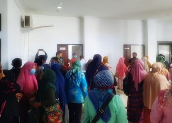 Tenaga Honda K2 Meradang, Kantor BKSDM Digedor, Sekda Lombok Timur Digeruduk