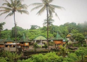 Berwisata Sambil Nyantri Di Ponpes Cendekia DLM NW Aiklomak Lotim