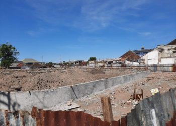 Pengerjaan Proyek RTP Di Bekas Pertokoan Pancor Disoal