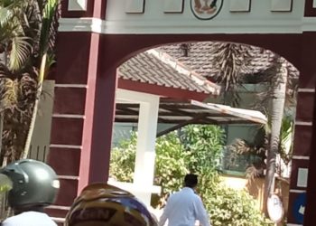 Kepala BPKAD Lotim Datangi Kejaksaan, Klarifikasi BPKP Audit Kasus Korupsi Dermaga Labuhan Haji