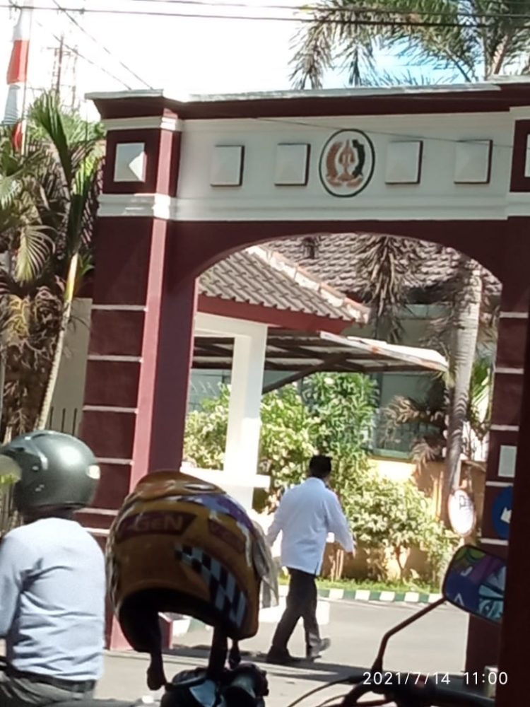 Kepala BPKAD Lotim Datangi Kejaksaan, Klarifikasi BPKP Audit Kasus Korupsi Dermaga Labuhan Haji