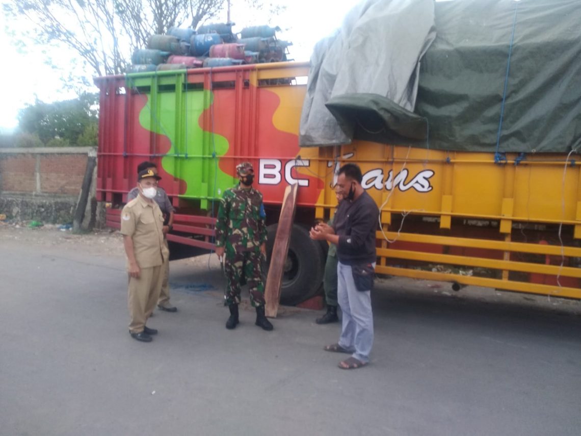 Kodim 1615 Lotim Amankan Truk Puso Pengangkut Kayu Senokeling Tanpa Dokumen