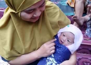 Geger,Warga Lendang Nangka Temukan Bayi Menangis Dalam Kardus Tengah Malam