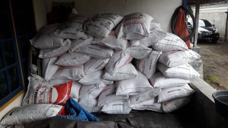 Diduga Ditimbun,Tim KP3 Lotim Amankan 5,50 Ton Pupuk Bersubsidi Dari Tangan Pengecer