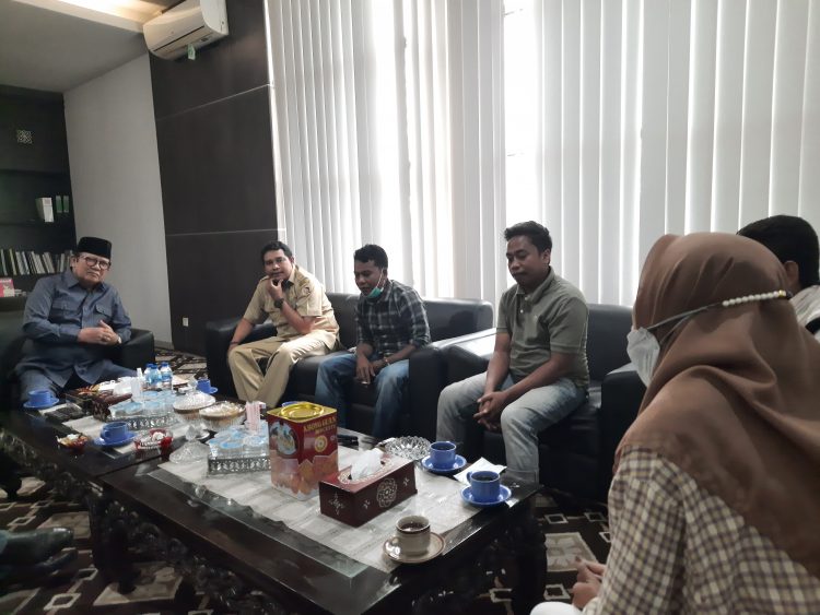 Teater 16 Mengadu Ke Wakil Bupati Lotim
