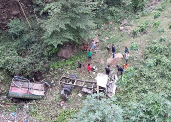 Mobil Tangki Masuk Jurang Di Suele,Sopir Alami Luka Serius