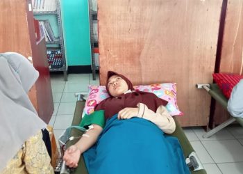 PMR SMAN 1 Pringgesela Gelar Donor Darah