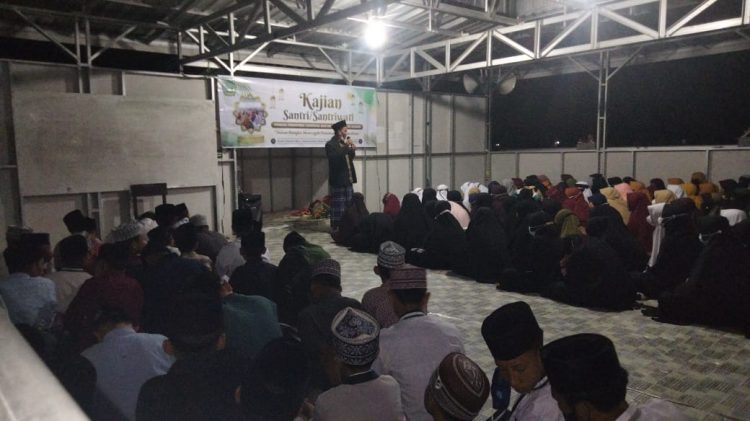 Santri Ponpes TQ Sumbawa Diberi Kajian Cegah Faham Radikalisme dan Terorisme