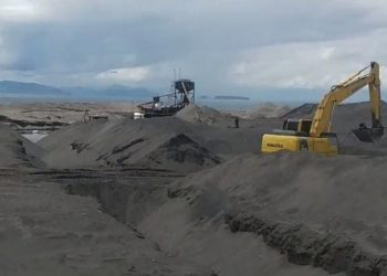 Waduh,Warga Tagih PT AMG,Pasir Besi Ditambang,Limbah Reklamasipun Diangkut