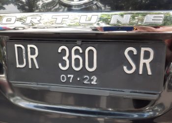 Plat Randis Ketua PN Selong Disoal
