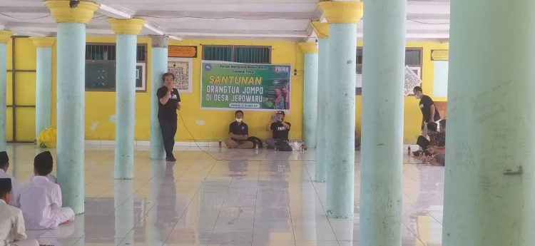 Ratusan Santri Ponpes Yadama Jerowaru Diberikam Kultum Jurnalis