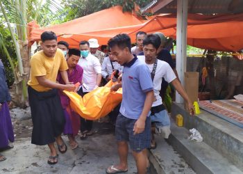 Geger,Guru Honorer di Keruak Ditemukan Tewas Didepan Rumah Warga