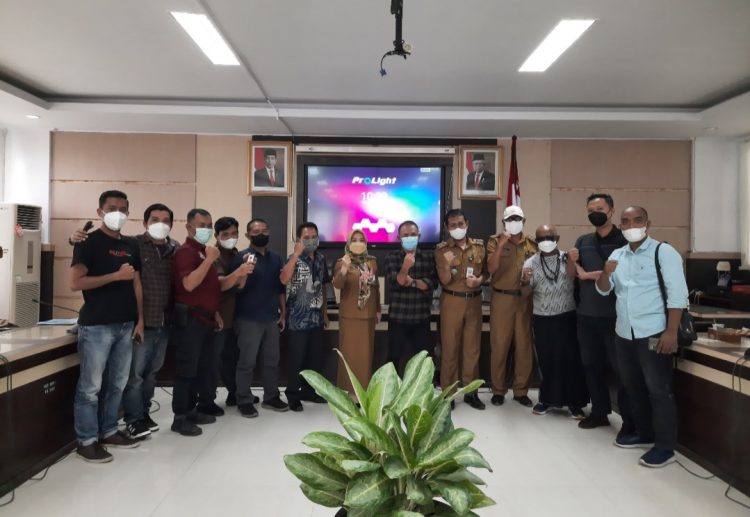 Perkuat Sinergi, Sekretariat DPRD Lotim Bersama Jurnalis Kunker Ke Kendari