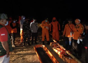 Tim Gabungan Berhasil Evakuasi WNA Terjatuh di Puncak Gunung Rinjani