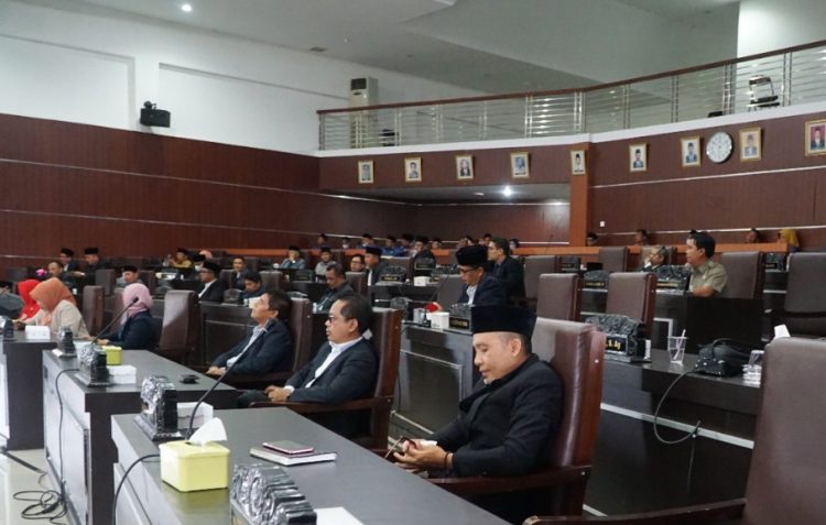Tidak Diperbaiki Selama 3 Bulan, Gabungan Komisi DPRD Lombok Timur Usulkan BUMD Dibubarkan
