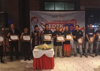Peringatan HUT Media Gledek Berjalan Seru, Sejumlah Tokoh Dapat Penghargaan