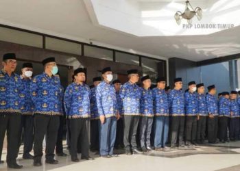 ASN di Lotim Sumringah, Tenaga Honda Tersenyum Dapat THR 