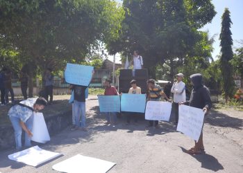 Warga Sakti Tuntut Pembangunan Puskesmas Baru, Aksi di Kantor Camat,Tolak Tukar Guling