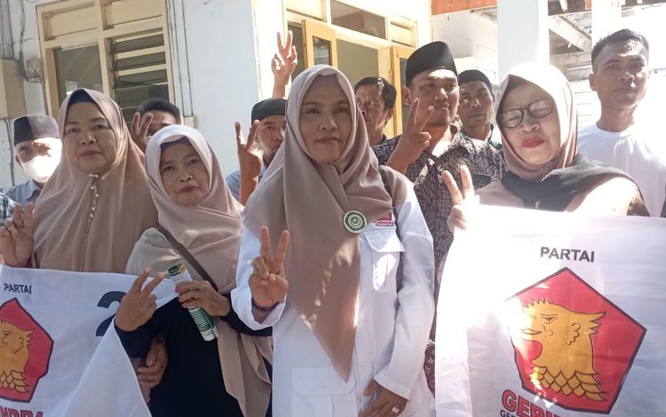 Hj.Masruriaini Alias Ummi Sarkawi Siap Rebut Kursi Dewan Lotim Lewat Partai Gerindra