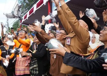 Usai di buka Dengan Pelepasan burung dan Karnaval Budaya, LKS Dan OSN Resmi Dimulai