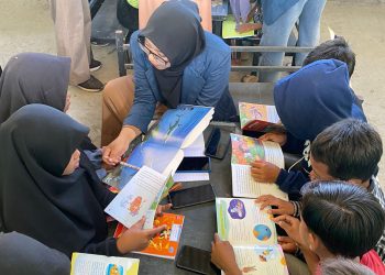 Pengembangan SDM di Pelosok, Mahasiswa Pendidikan Sosiologi Unram Hadirkan 5 Pojok Literasi