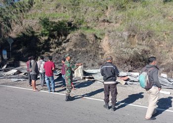 Dirusak dan Dibakar, Lapak Pedagang dan Fasilitas Wisata Pusuk Sembalun oleh Orang Tak Dikenal
