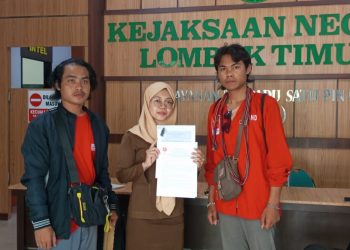 Kadis Dikbud Lotim Dilaporkan ke Kejaksaan