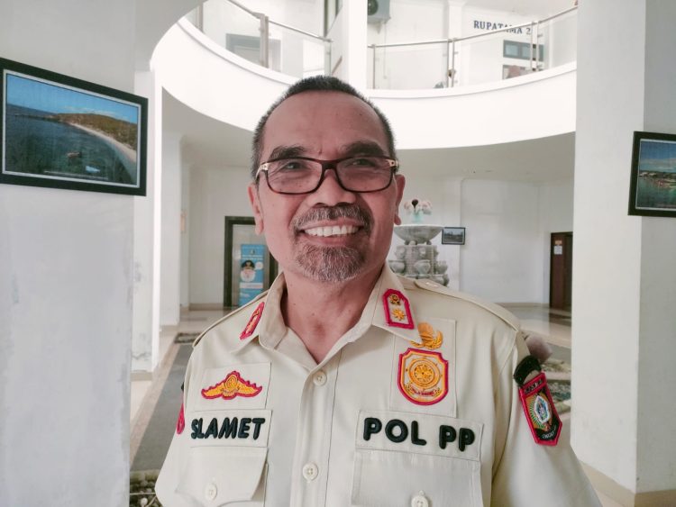 Kapala Satuan Polisi Pamong Peraja  Lotim, Selamat Alimin, Kamis (18|1).