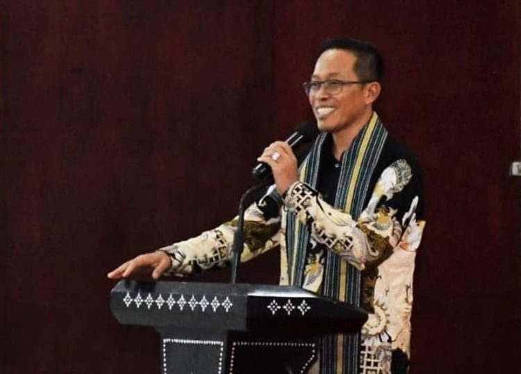 Penjabat Bupati Lombok Timur, HM. Juaini Taofik.