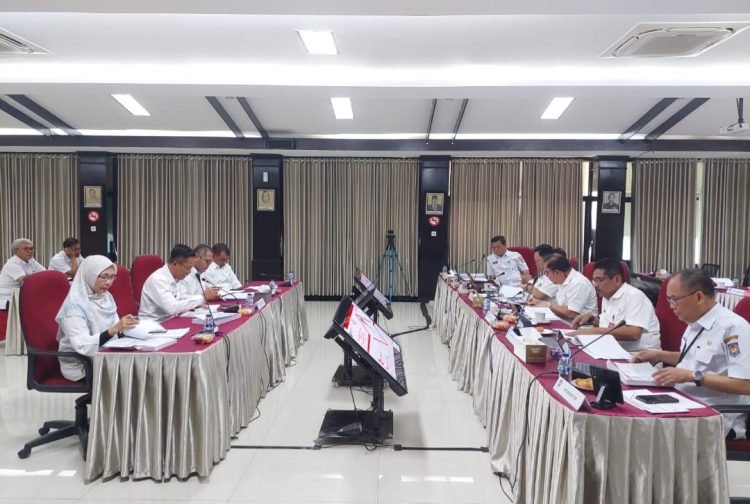Pj Bupati Lotim Paparkan Kinerja Triwulan II di Hadapan Tim Evaluator Kemendagri