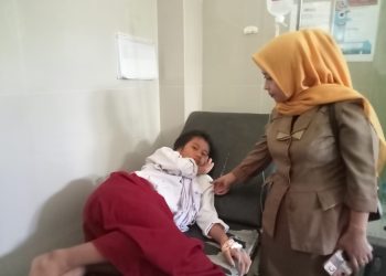 Belasan Siswa SDN di Loteng Keracunan Minum Es dan Jelly