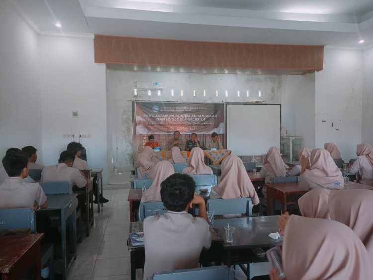 Bertempat di SMAN 1 Terara, FWMO Lotim Gelar Penguatan Nilai Kebangsaan dan Ideologi Pancasila