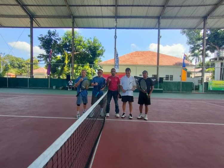 Squad Tim Pemkab Lotim Tembus Delapan Besar