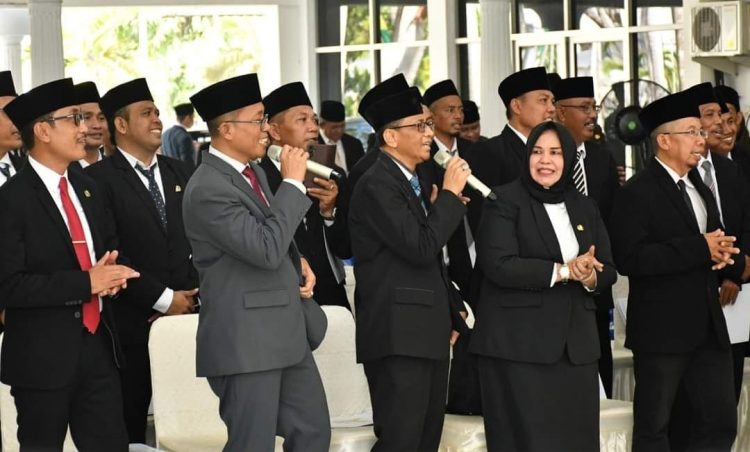 Pj Bupati dan Kadis PMD Lotim Dituding Tak Punya Nyali Berhentikan Kades Nyiur Tebel
