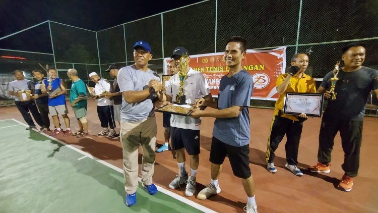 HUT Bhayangkara Polres Lotim, Pj Bupati Lotim, Juarai Kejuaraan Tennis Lapangan