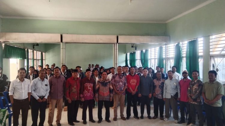176 Mahasiswa ITSkes Muhammadiyah Selong Ikuti KKN Tematik