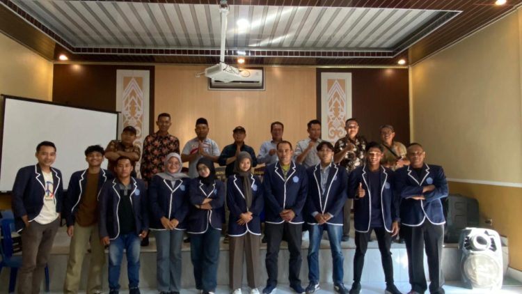 Mahasiswa KKN Tematik Kelompok 9 ITSkes Muhammadiyah Selong, Diterima Pemdes Seruni Mumbul